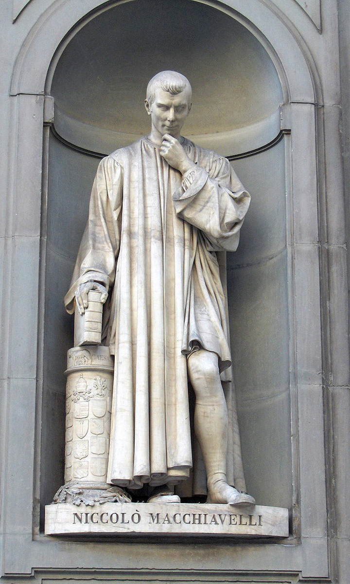 STATUE OF MACHIAVELLI IN FLORENCE