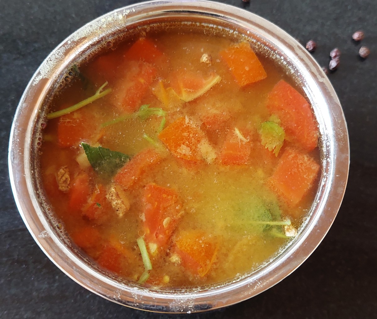 Serve this lip-smacking rasam with rice or have as a soup.