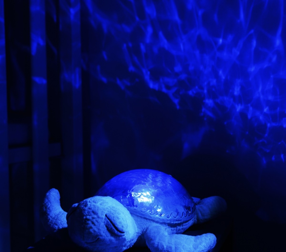 the-tranquil-turtle-and-twinkling-twilight-turtle-will-make-your-childs-bedroom-comfortable