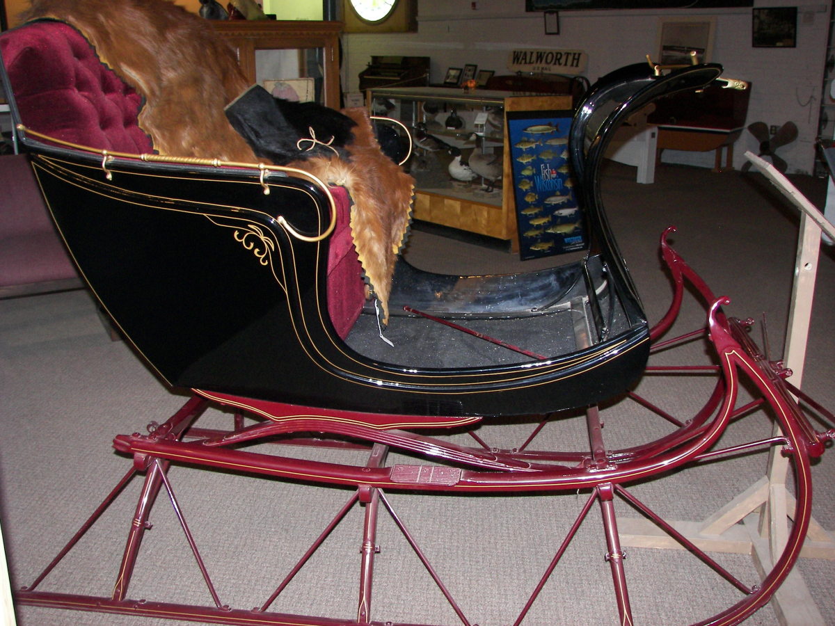 Geneva Lake Museum antique sleigh (photo courtesy of GmaGoldie)