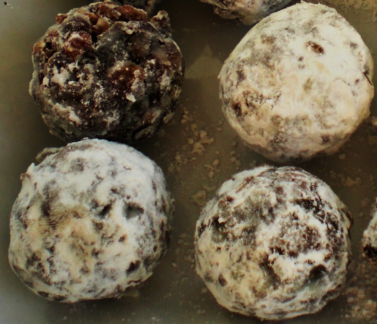 recipe-hidden-cherries-and-rum-balls-delectable-delights-at-christmas