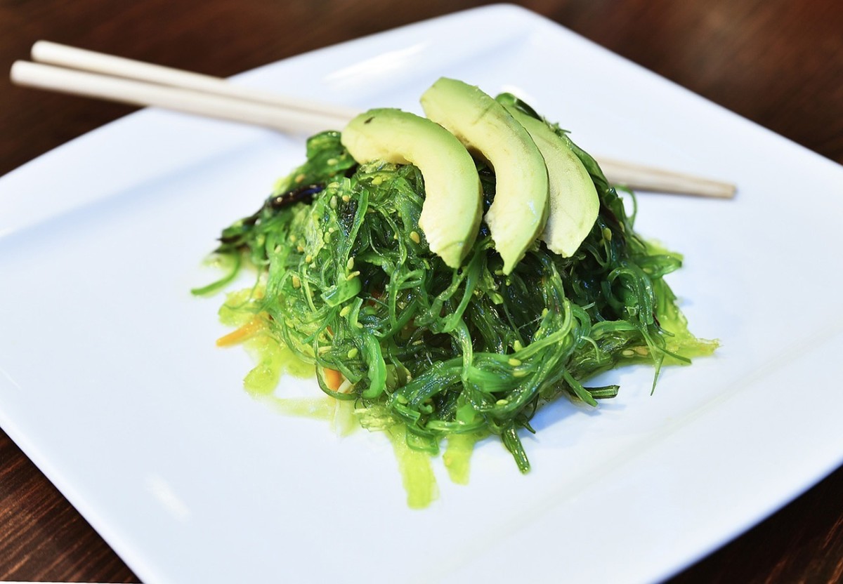 wakame food salad