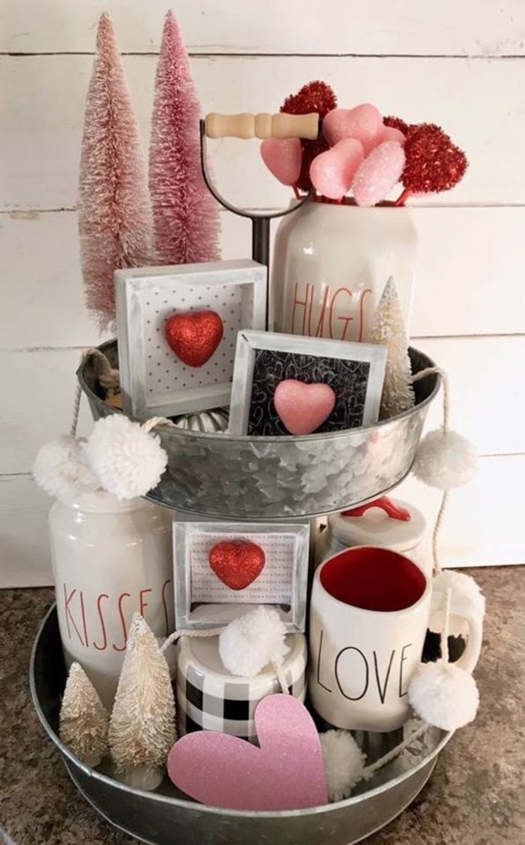 romantic-tiered-tray-valentines-day-decor-ideas