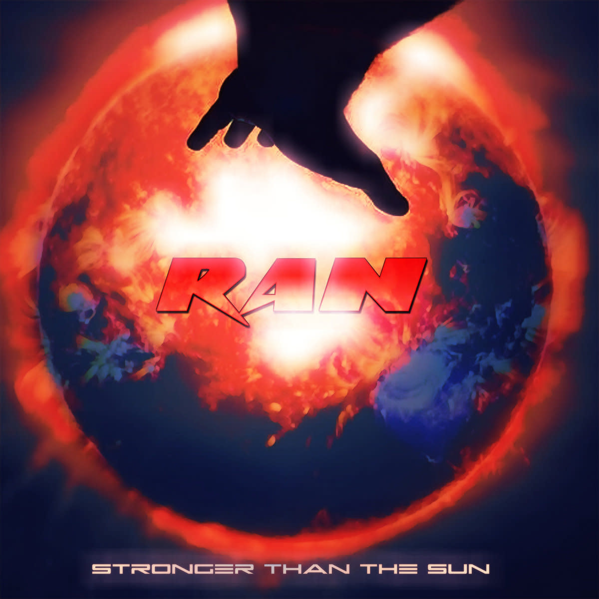 synth-single-review-stronger-than-the-sun-by-ran