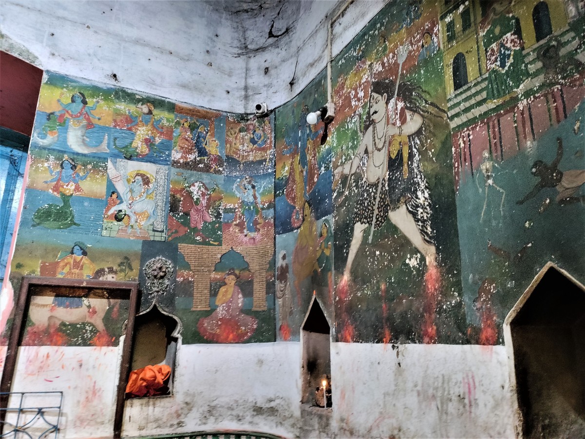 More murals on inner wall of the sanctum