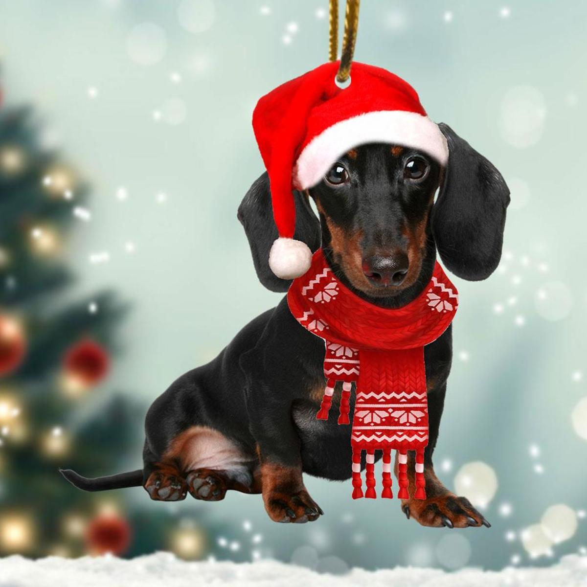 Look at this beautiful Dachshund ornament, can't you imagine it on your tree?  I can!