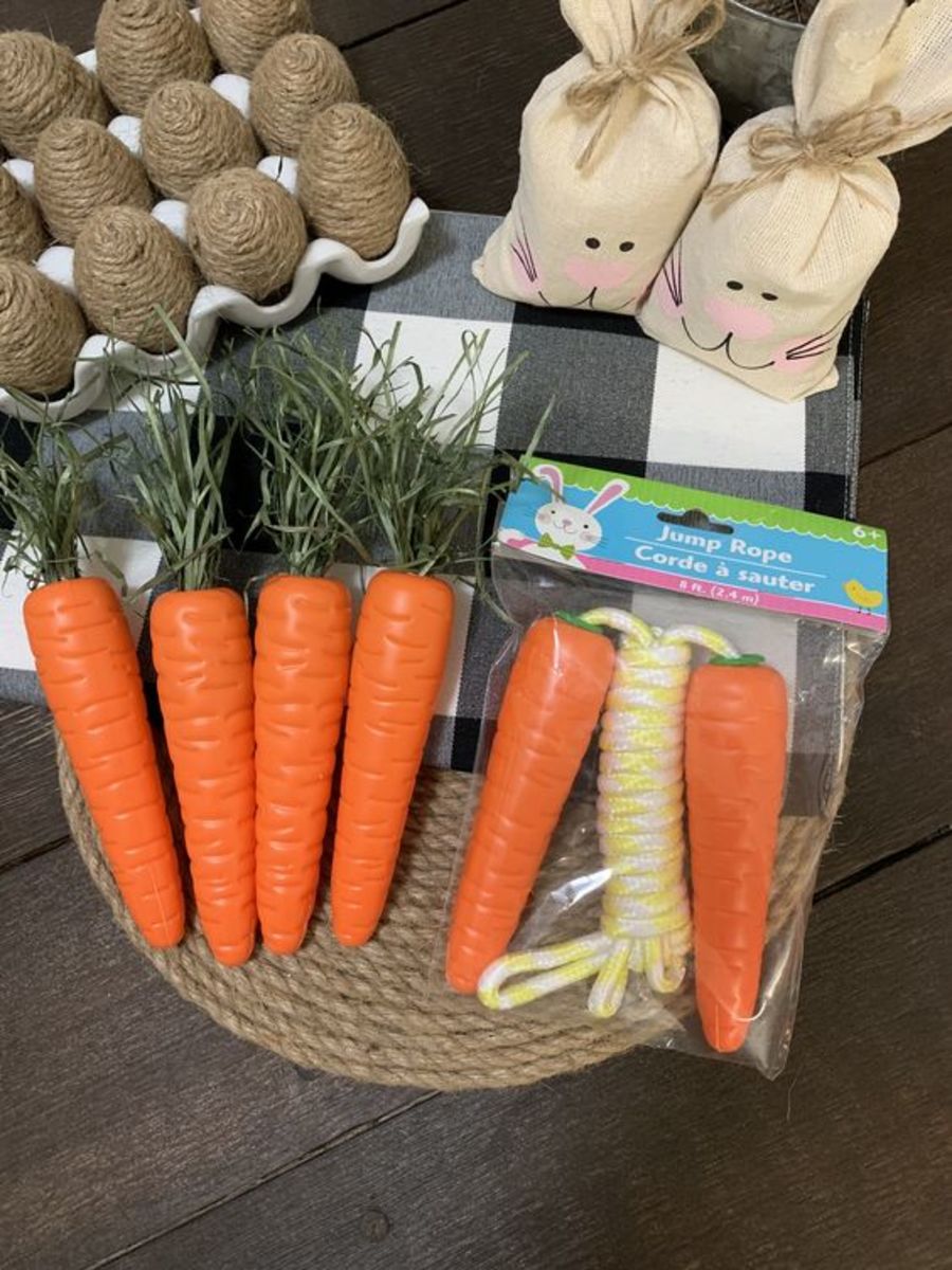 These cute carrots started out as the handles for a dollar store jump rope!