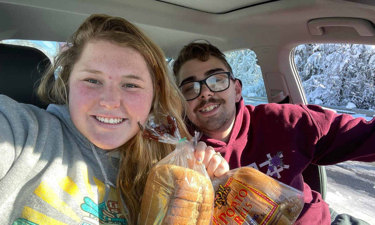 Casey Holihan and husband John Noe called Schmidt Baking Company for permission to distribute bread from its truck. 