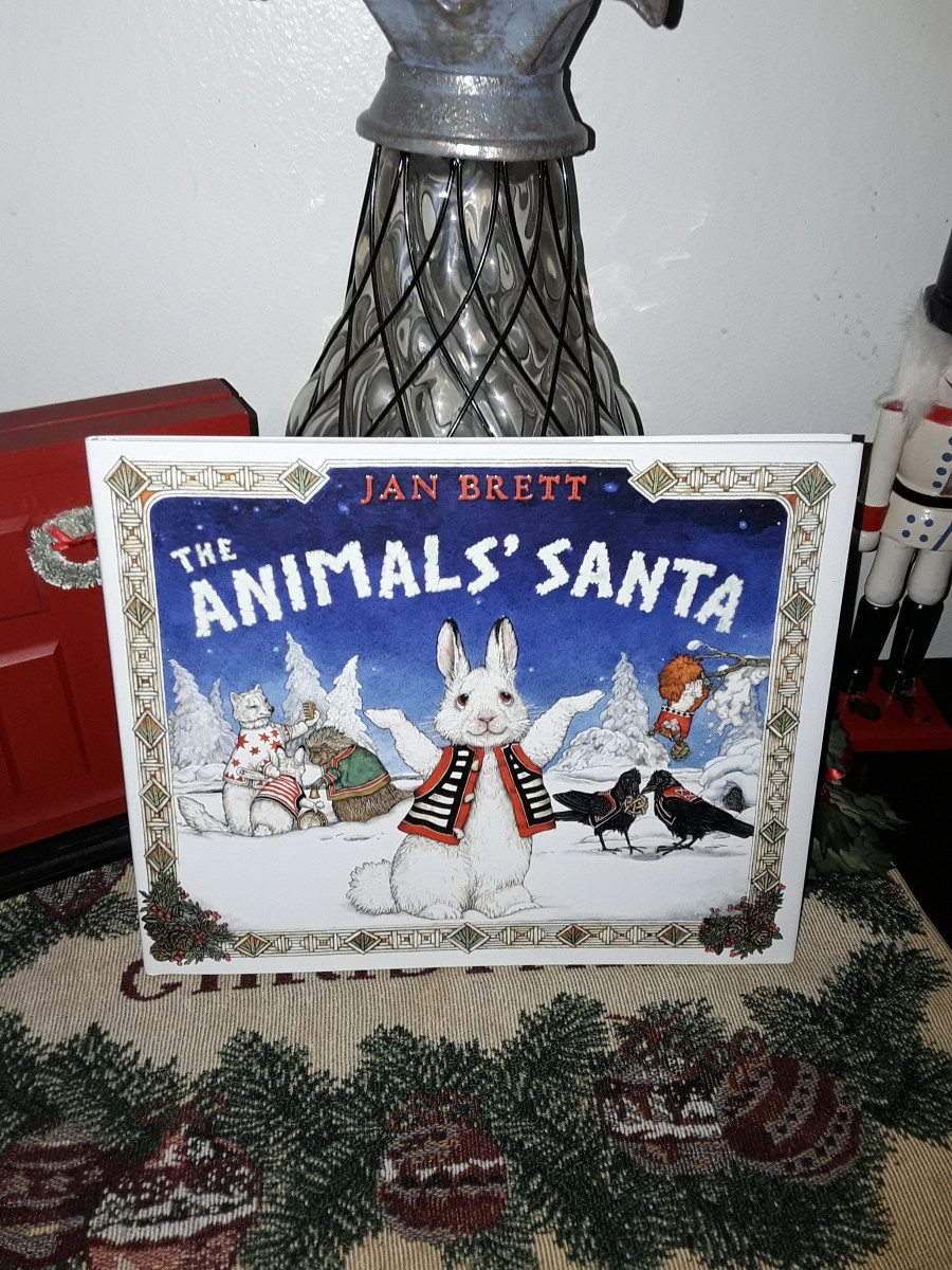 Little Animals Wonder Who Their Santa Is in Charming Christmas Story From Notable Author Jan Brett