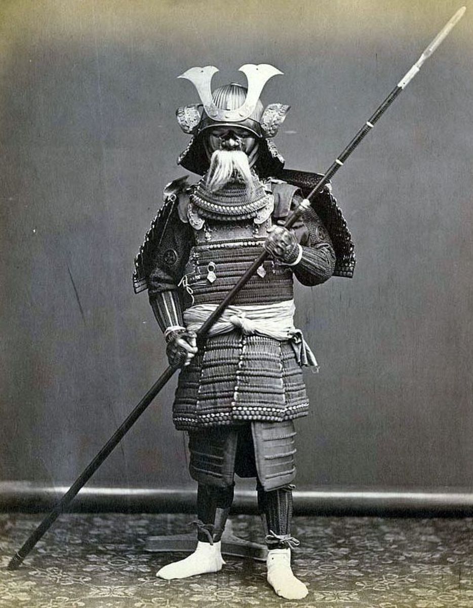 A photo of a samurai with his yari.