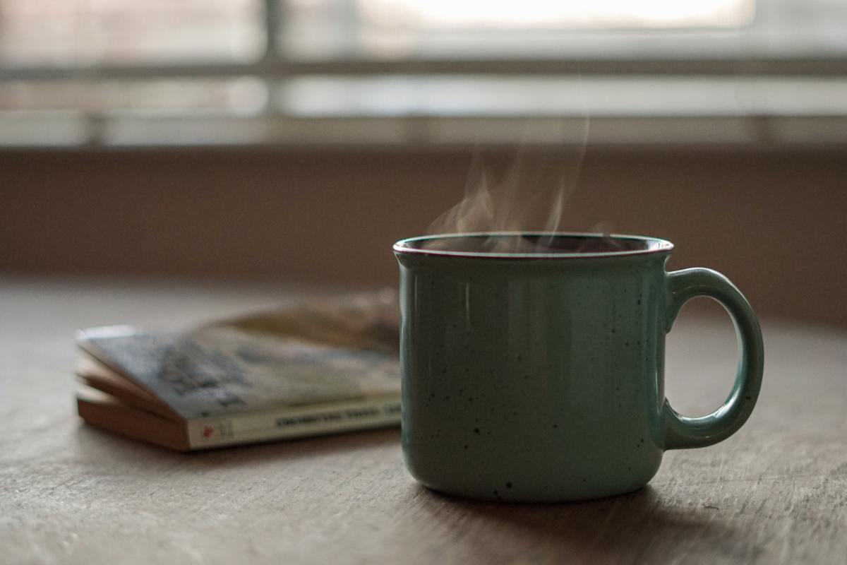 A good cup of tea and a good book can make my day.