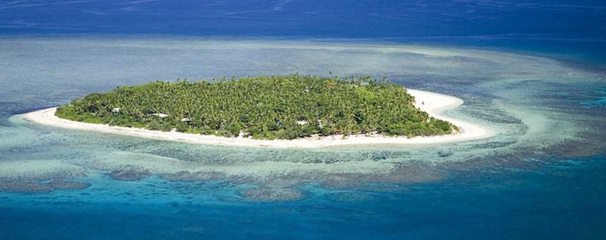 tavarua-the-heart-shaped-island-of-the-south-pacific