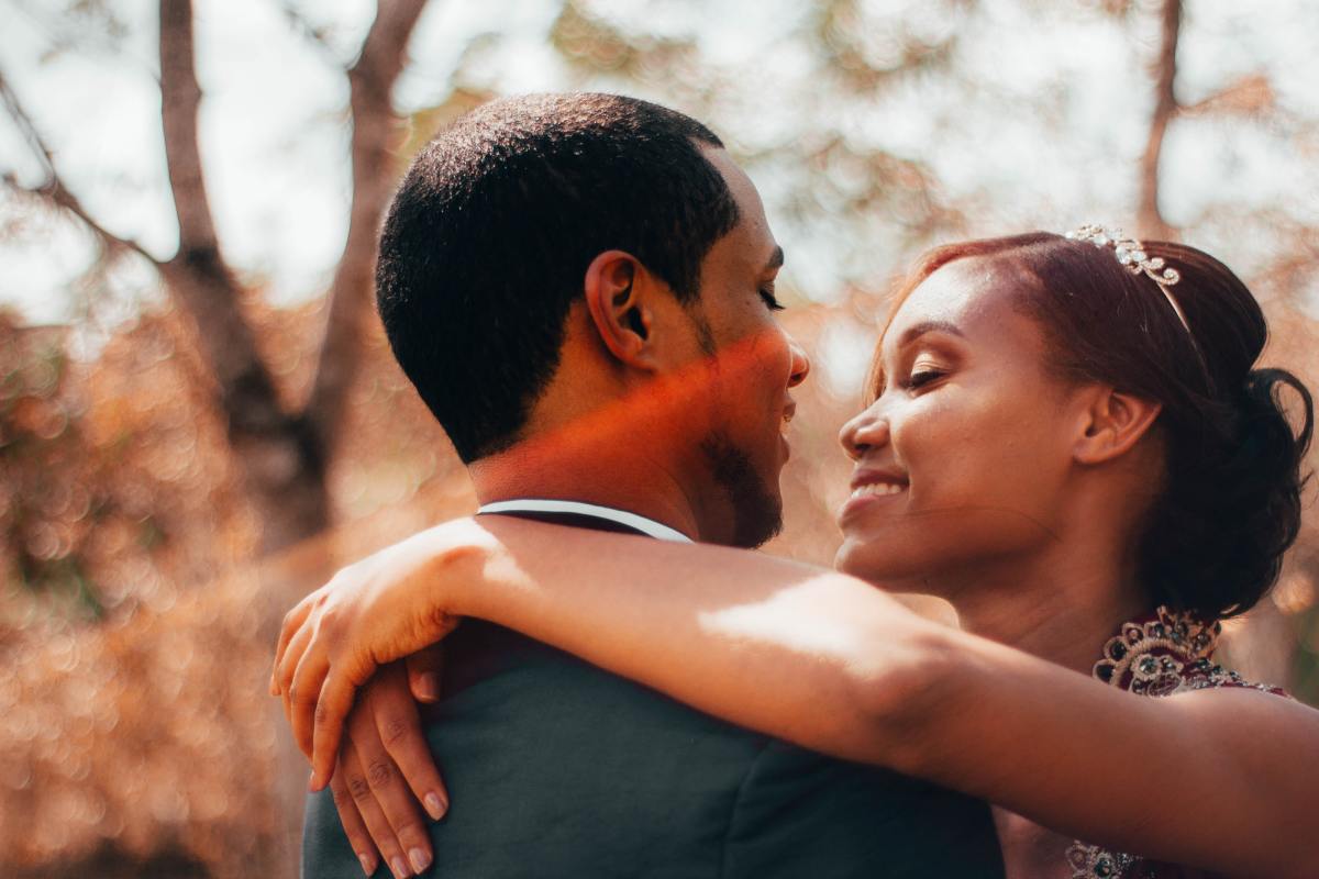 How to Be a Great Spouse: 7 Smart Ways to Become One