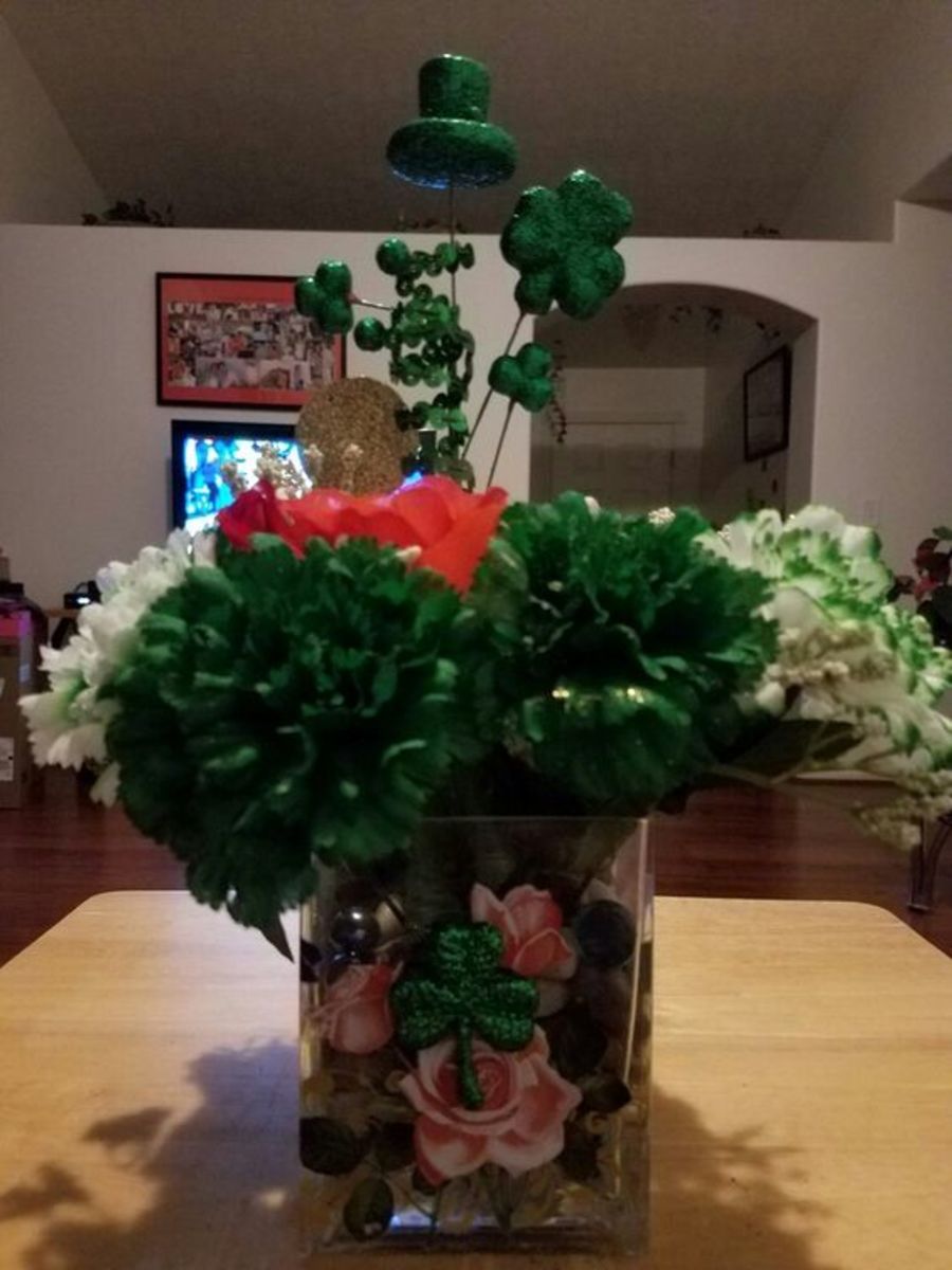 Green and White Carnation Centerpiece