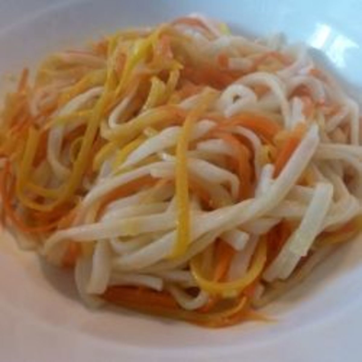 Make spaghetti from veggies