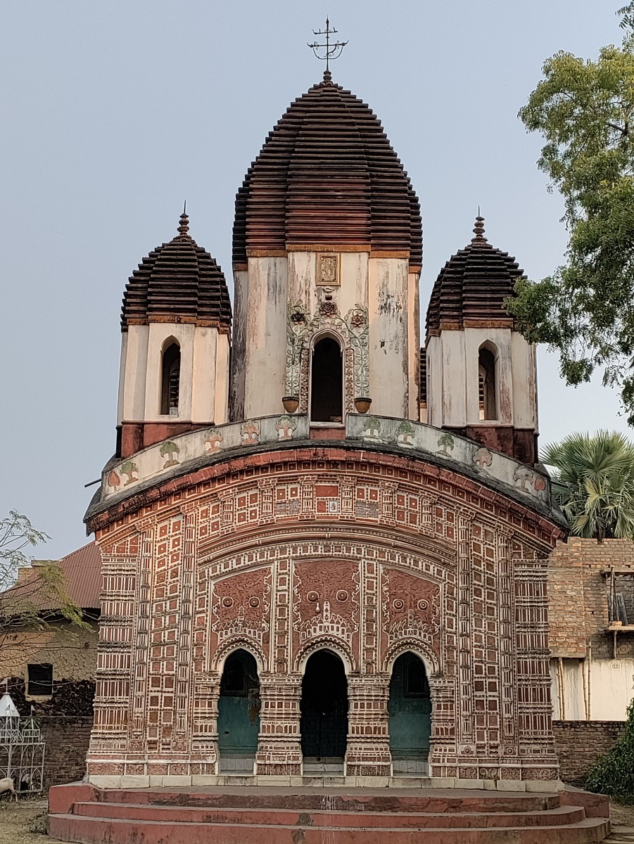 The tallest PANCHARATNA temple of Murshidabad district, West Bengal - Vrindavan Chandra temple, Gobarhati