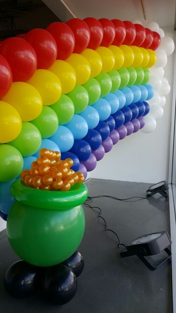 Balloon Rainbow and Pot o' Gold
