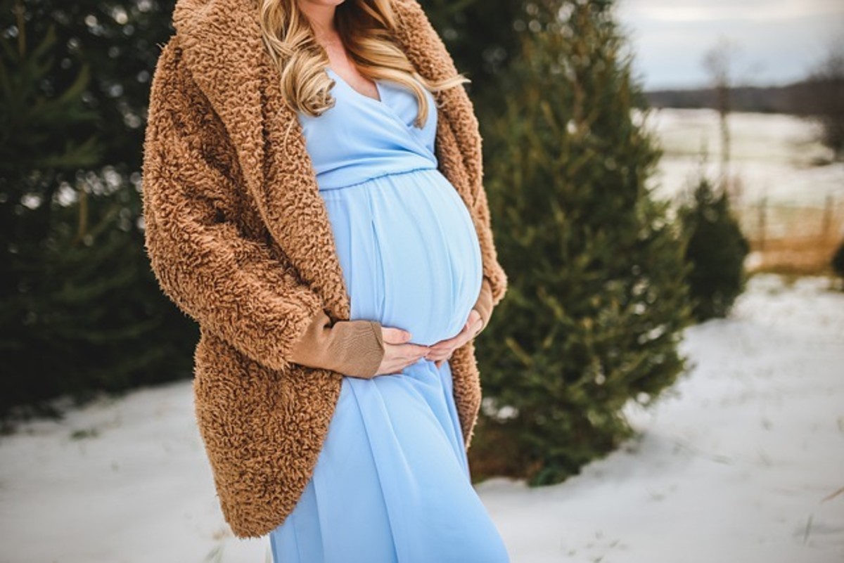 8-winter-and-bump-friendly-best-maternity-clothes-personal-favourites