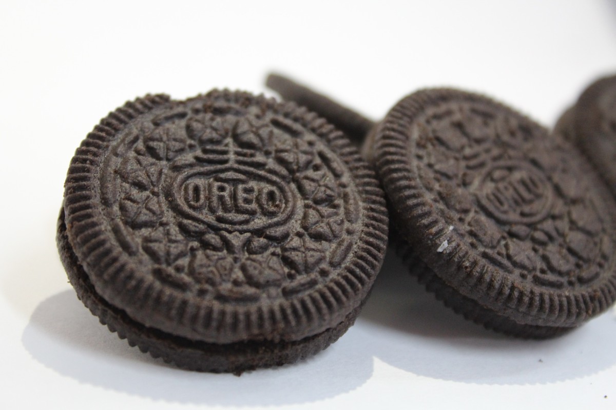 Does the Oreo give us hidden lessons in religion, patriotism, and the power to change our lives for the better by our own actions ?