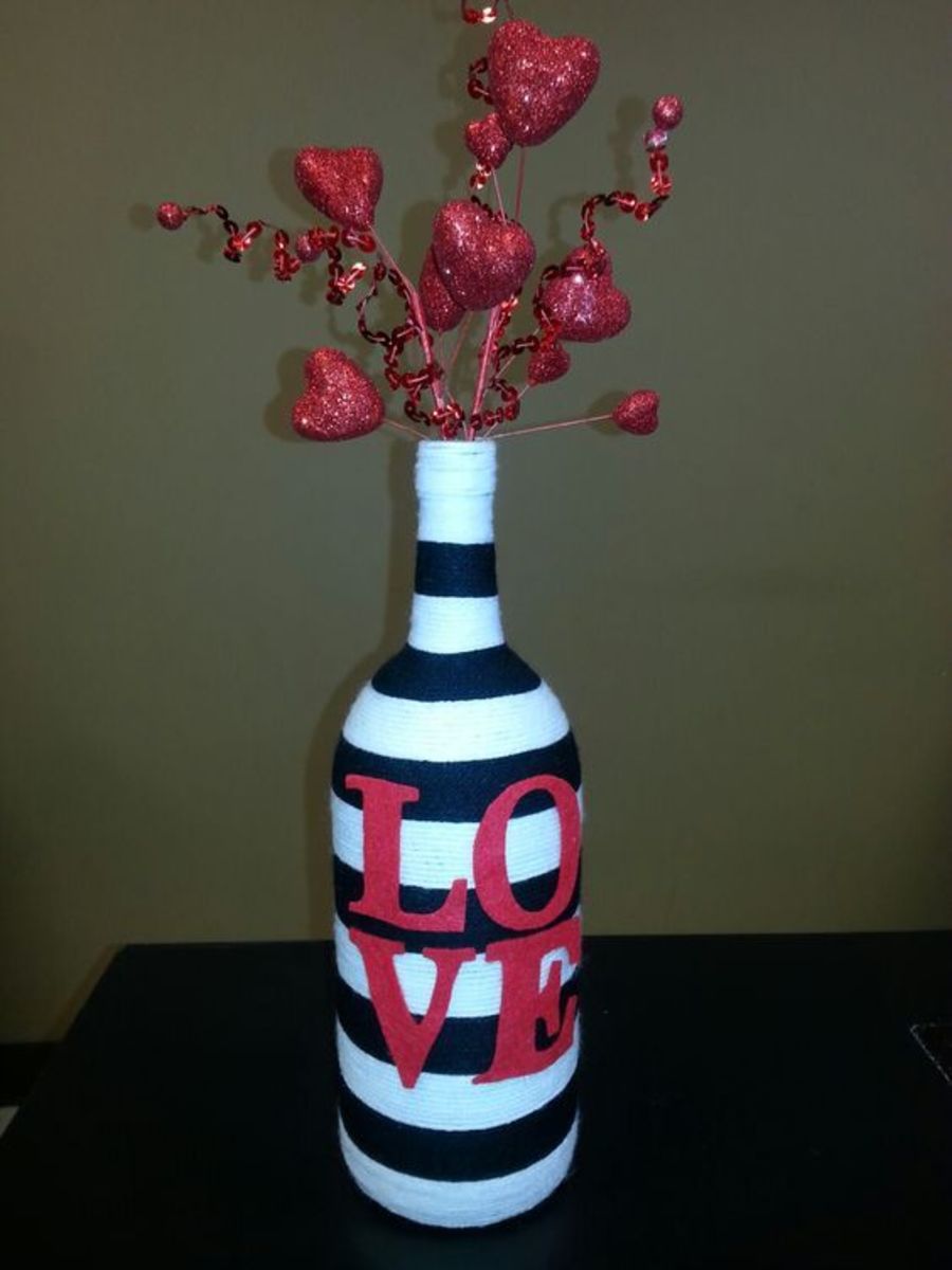 50+ Super Cute Valentines Wine Bottle Crafts That Everyone Will Love.