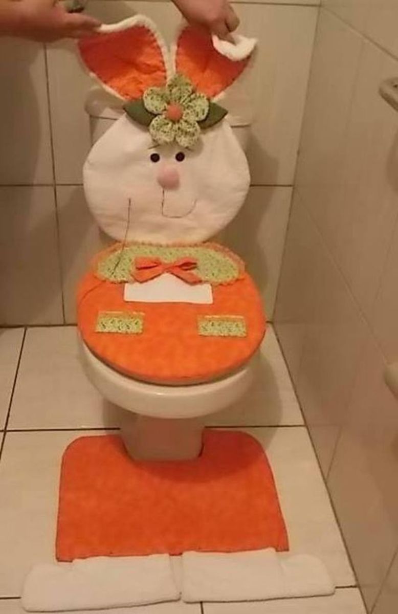 Easter Toilet Decorations