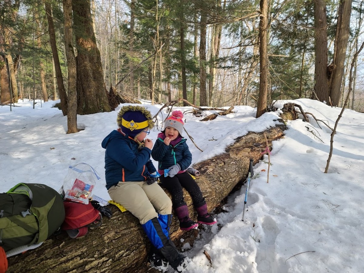 Top 6 Tips for Winter Hiking With Kids