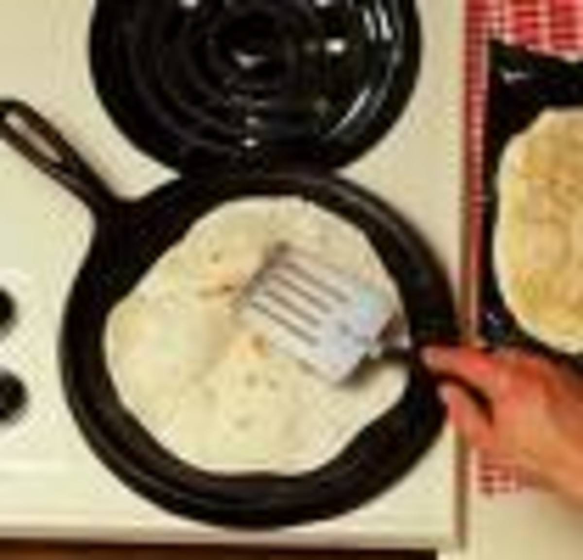 easy_tortilla_recipe_make_your_own_delicious_flour_tortillas