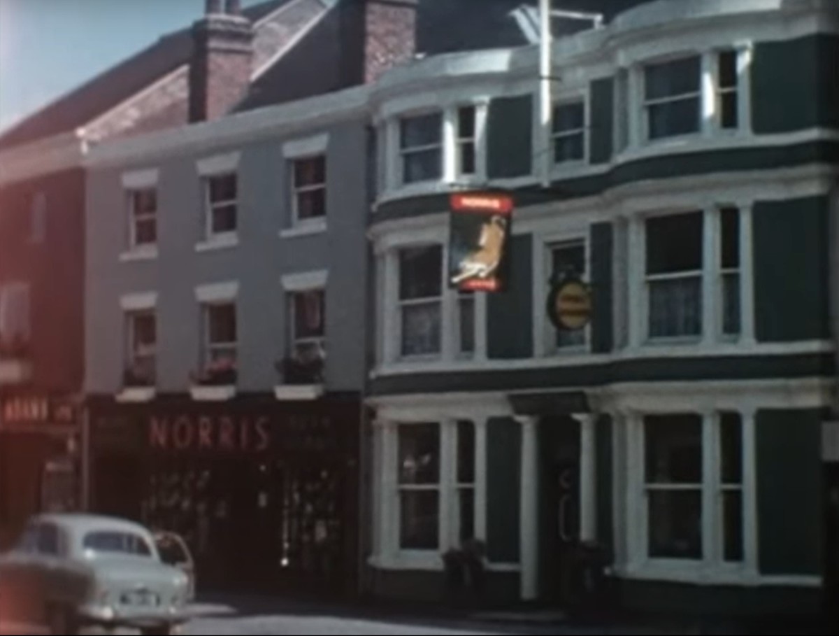 The Leopard Inn in 1960
