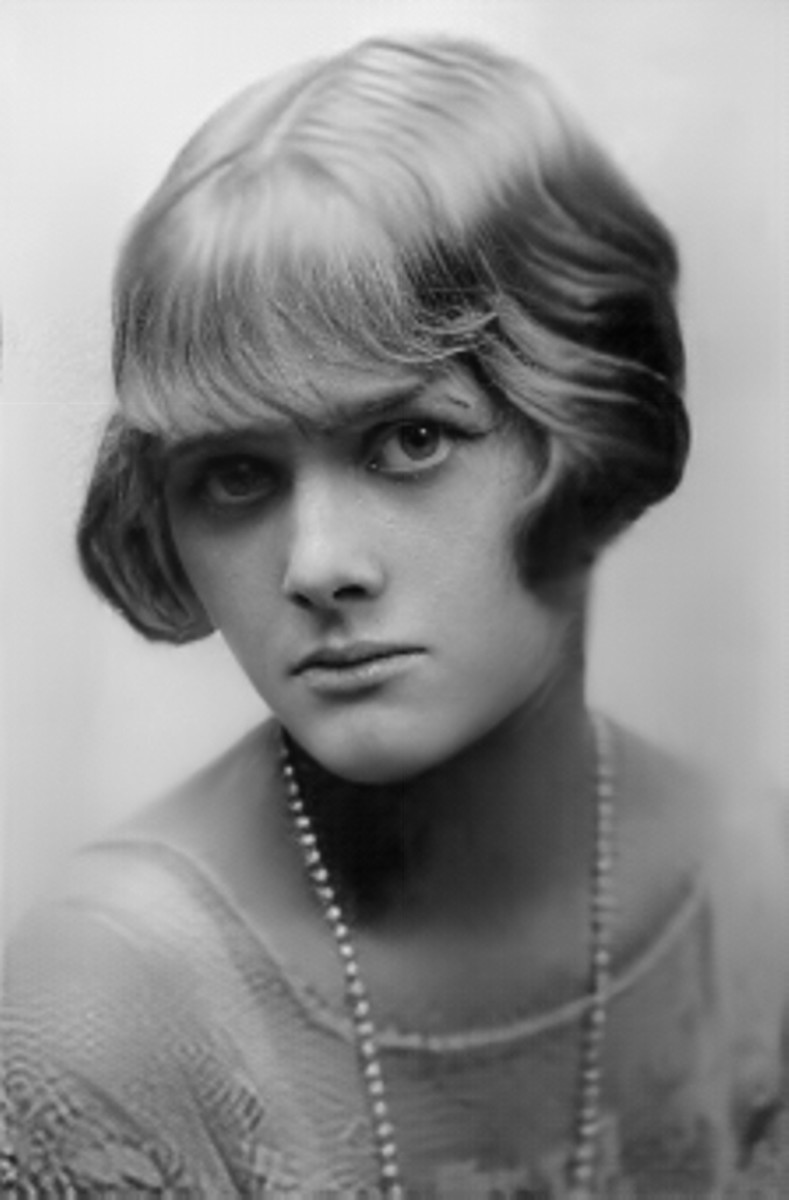 Author Dame Daphne du Maurier (1907-1989) was a descendent of Mary Anne Clarke.