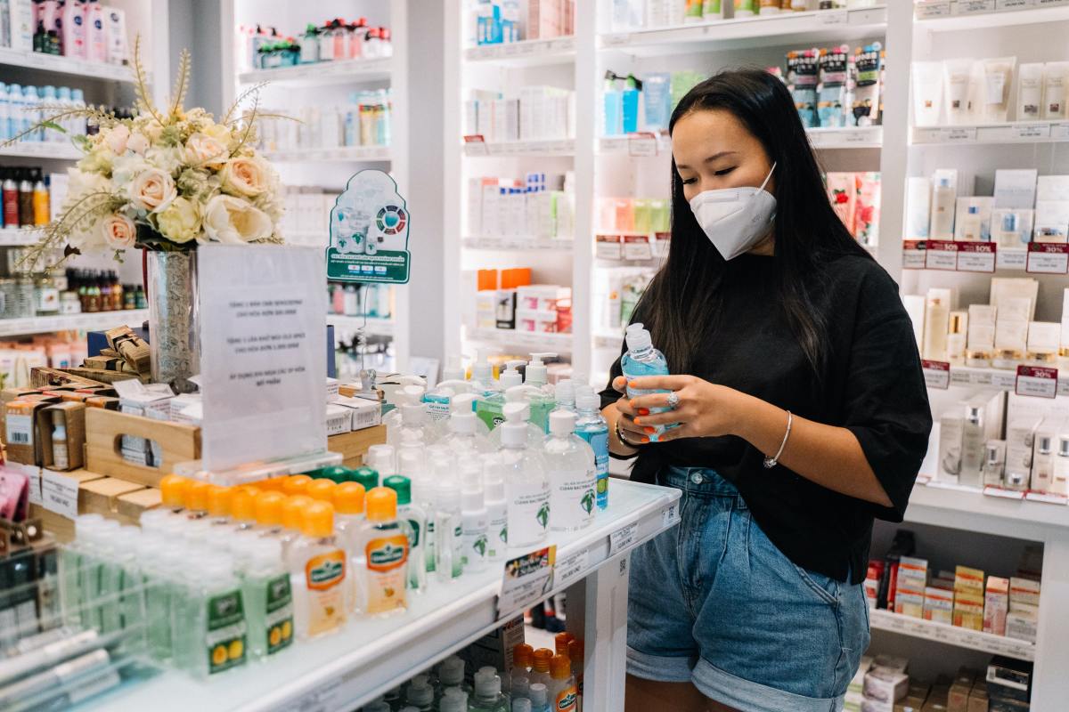 CBD is legal to purchase and consume in all 50 US States, and is abundantly available at health stores, and other specialty stores across the country.