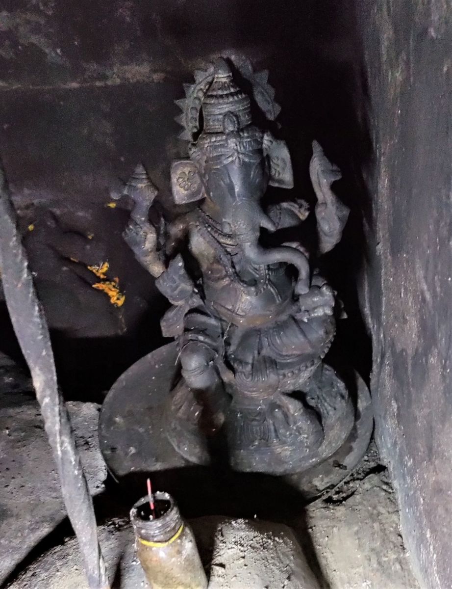 Ganesha idol inside sanctum; Dirgheshwari