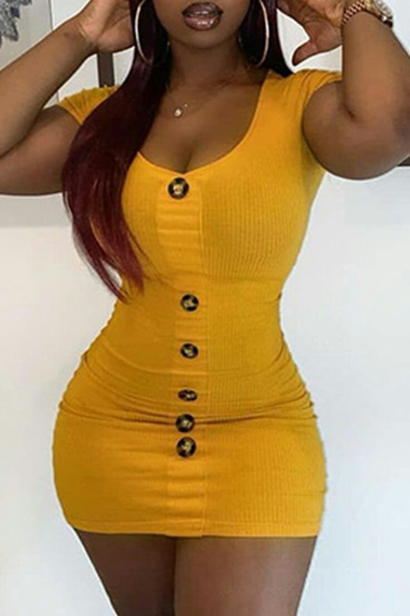 sexy-outfits-for-tall-and-curvy-ladies
