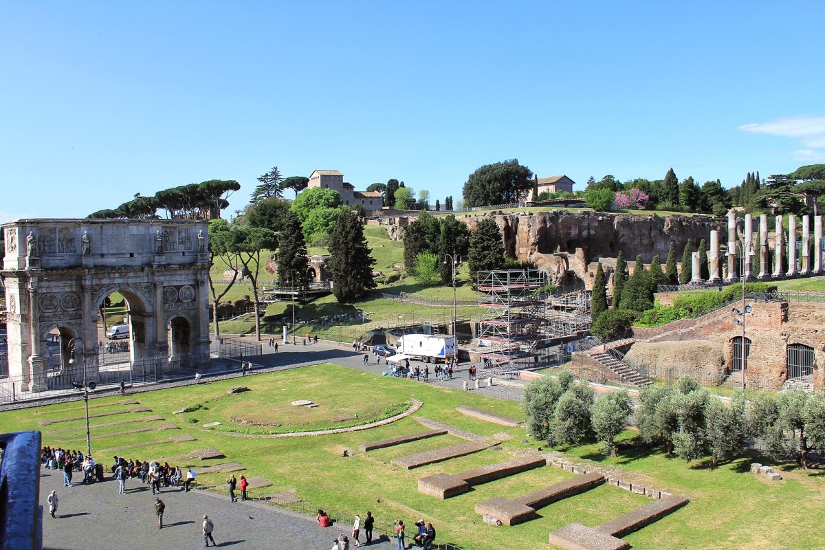 The Palatine Hill in Rome is the oldest of the city's 7 hills and is considered to be Rome's birthplace. According to legend, Romulus and Remus founded Rome here on April 21, 753 BC.