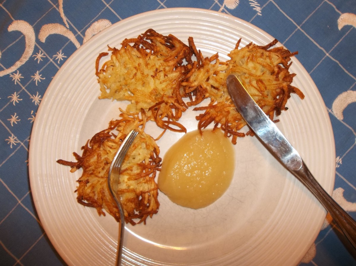 how-to-make-excellent-german-style-potato-pancakes