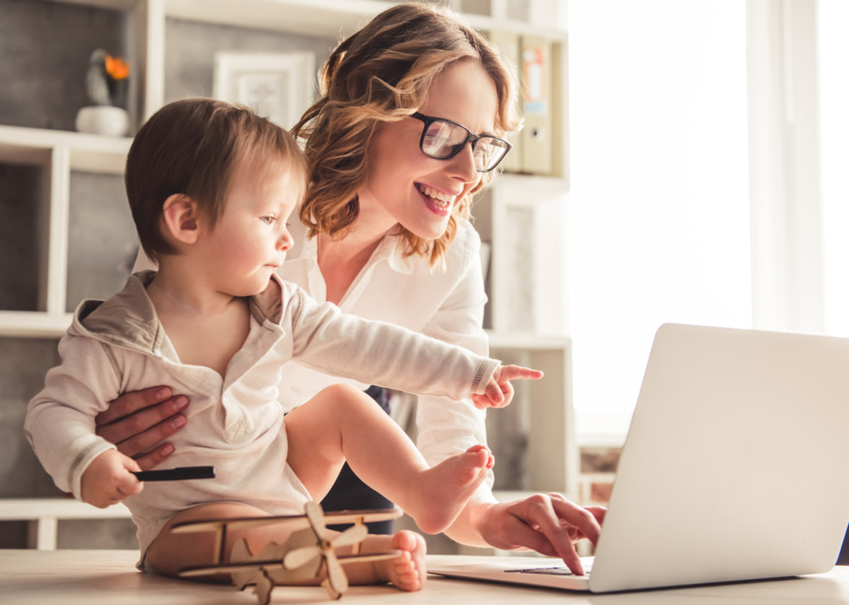 Top 15 E-commerce Business Ideas for Stay-at-Home Moms