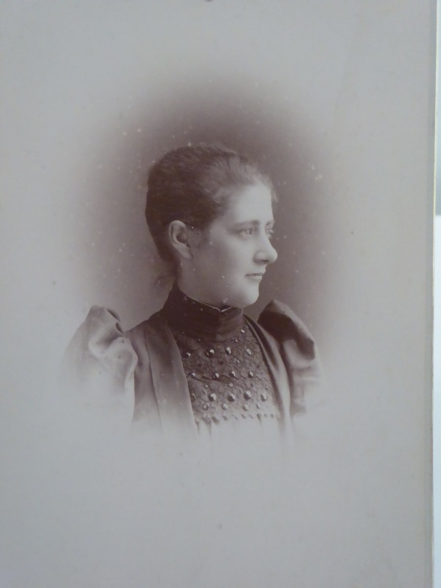 Studio Portrait of Beatrix Potter about 1892 by Andrew Finlay Mackenzie. Image by Frances Spiegel (2022) with permission from the V&A. All Rights Reserved.
