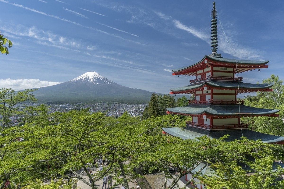 There are many awe-inspiring views of Mt. Fuji all over Japan