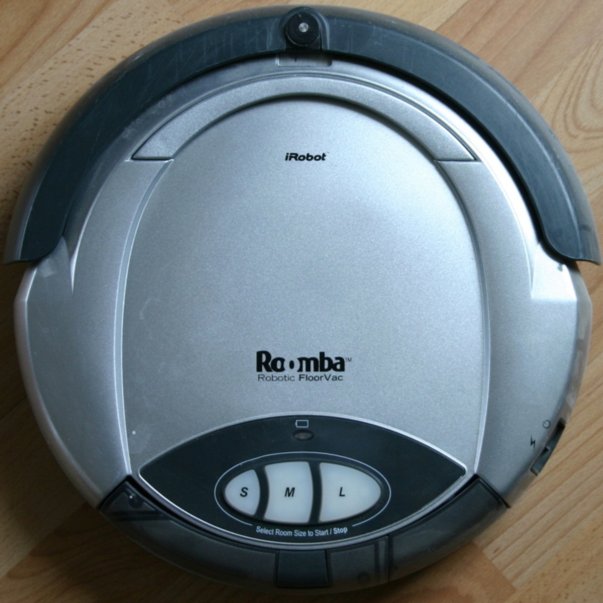 This article will show you how to get the bin full light on your Roomba to turn off—by cleaning your bin sensor.