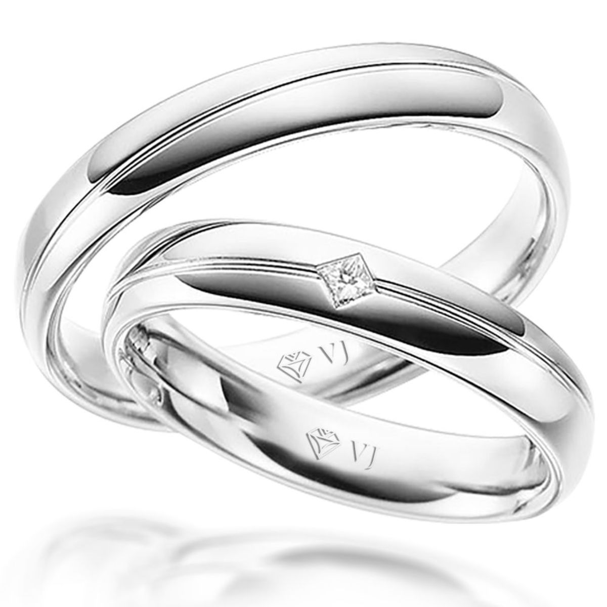 White gold has the beauty of pure silver without any tarnish
