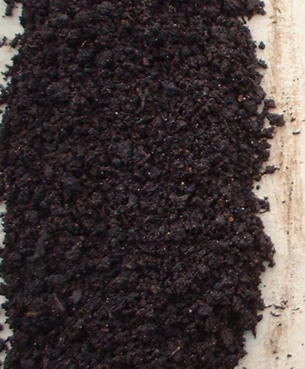 Worm castings are useful as an organic fertilizer.