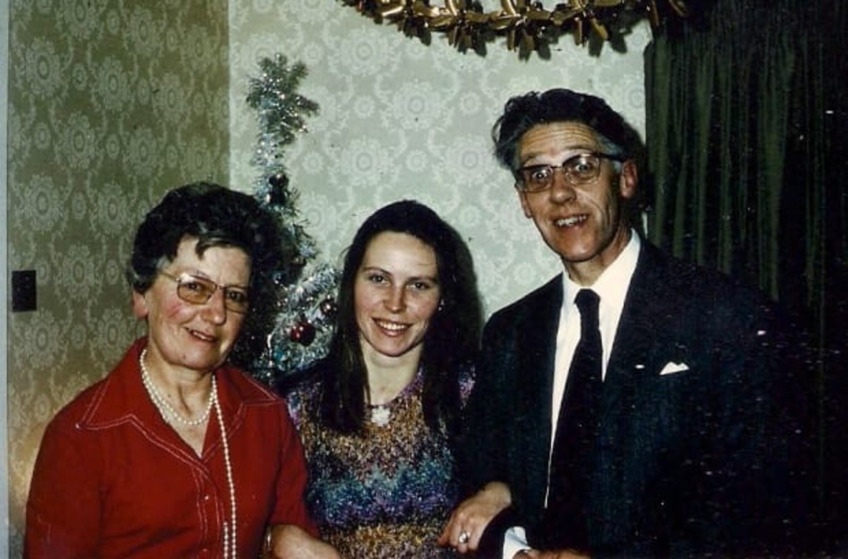 Rare shot of Mum, Dad & Me, Christmas 1973