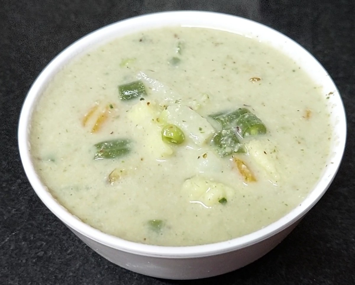 South Indian Vegetable Kurma or White Kurma Recipe
