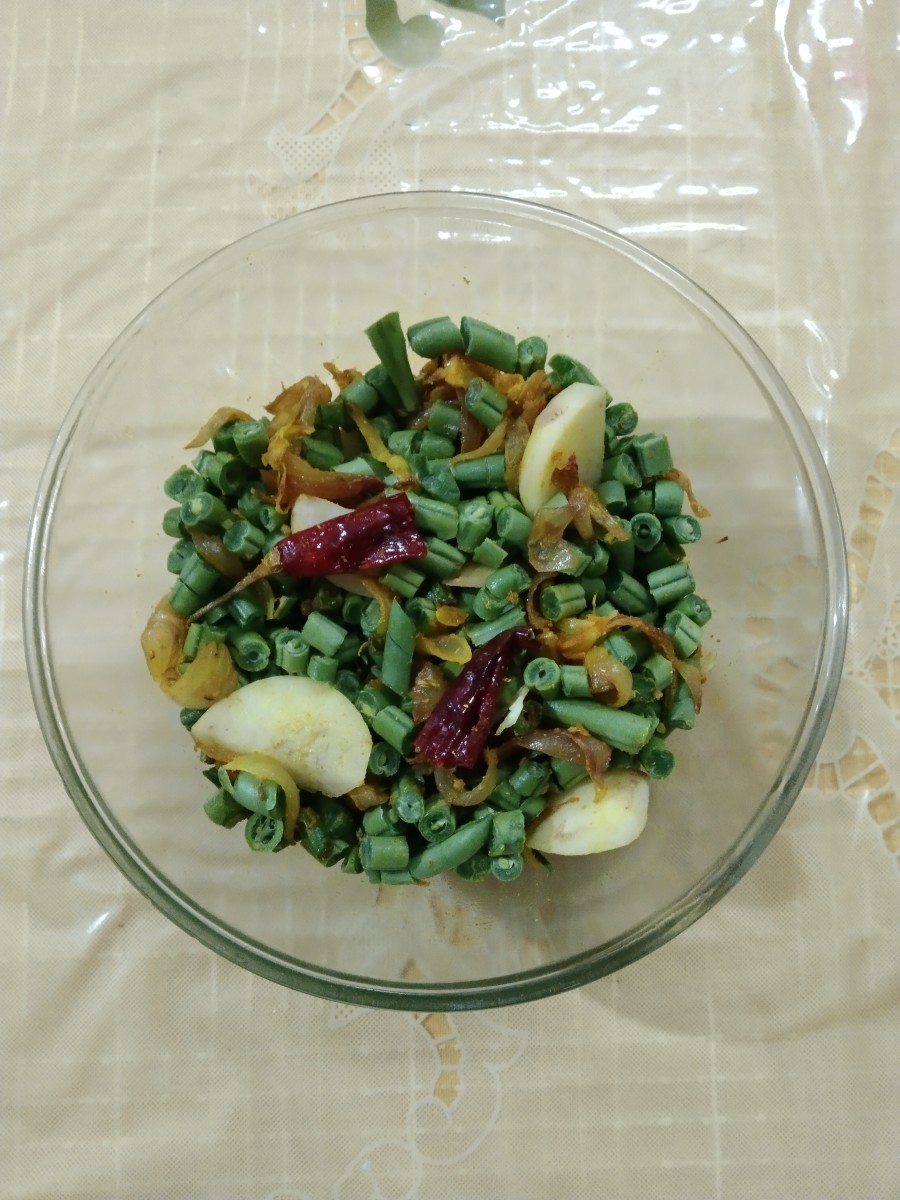 French Bean and Potato Dry Vegetable - Indian Style