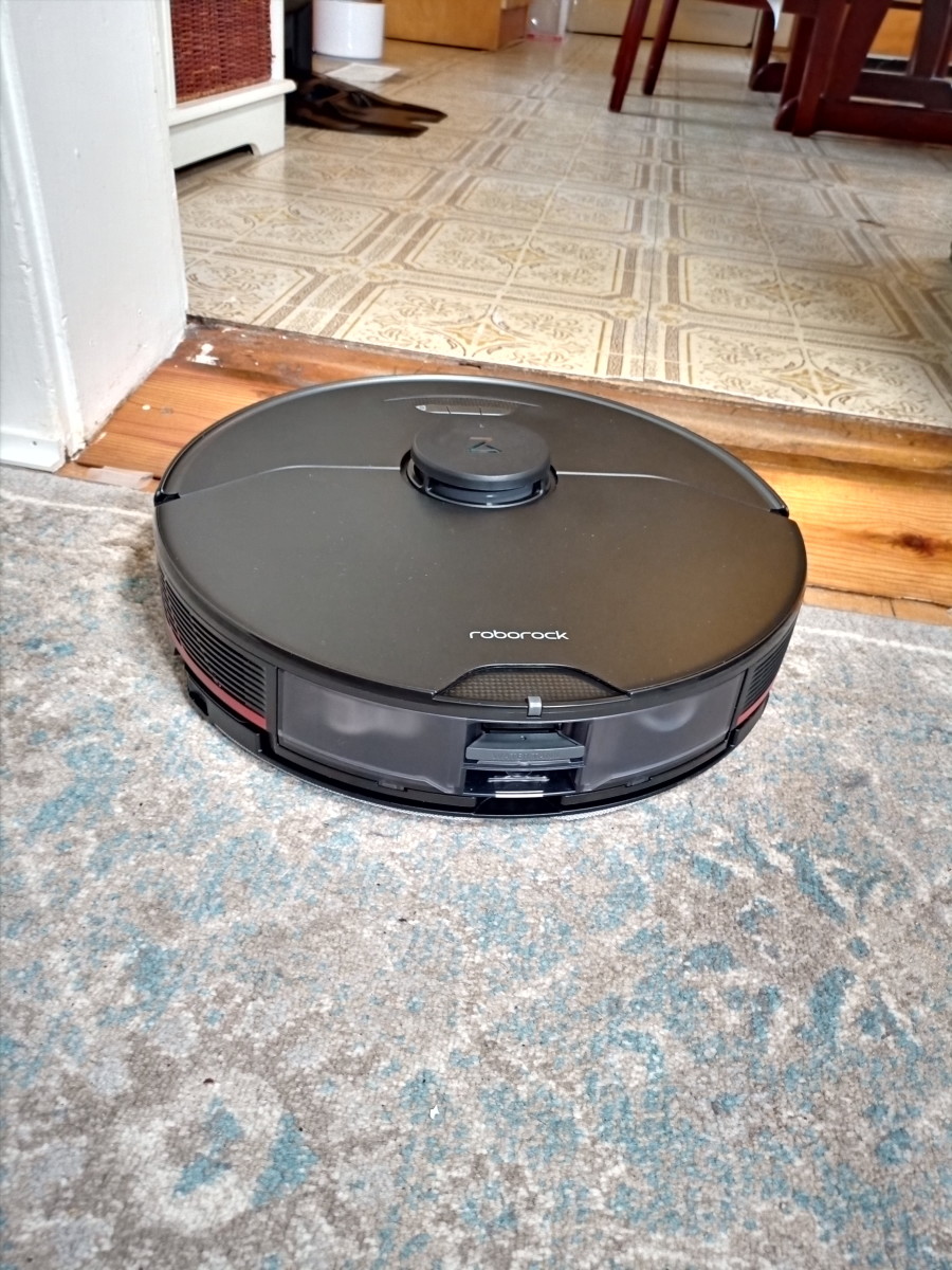 review-of-the-roborock-s7-maxv-ultra-robotic-vacuum-cleaner