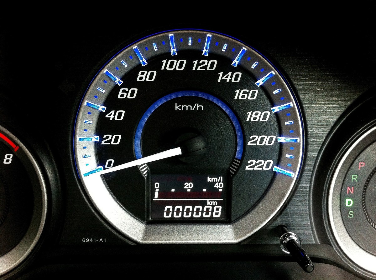 Car Buying Tips - Check the Mileage of the Car