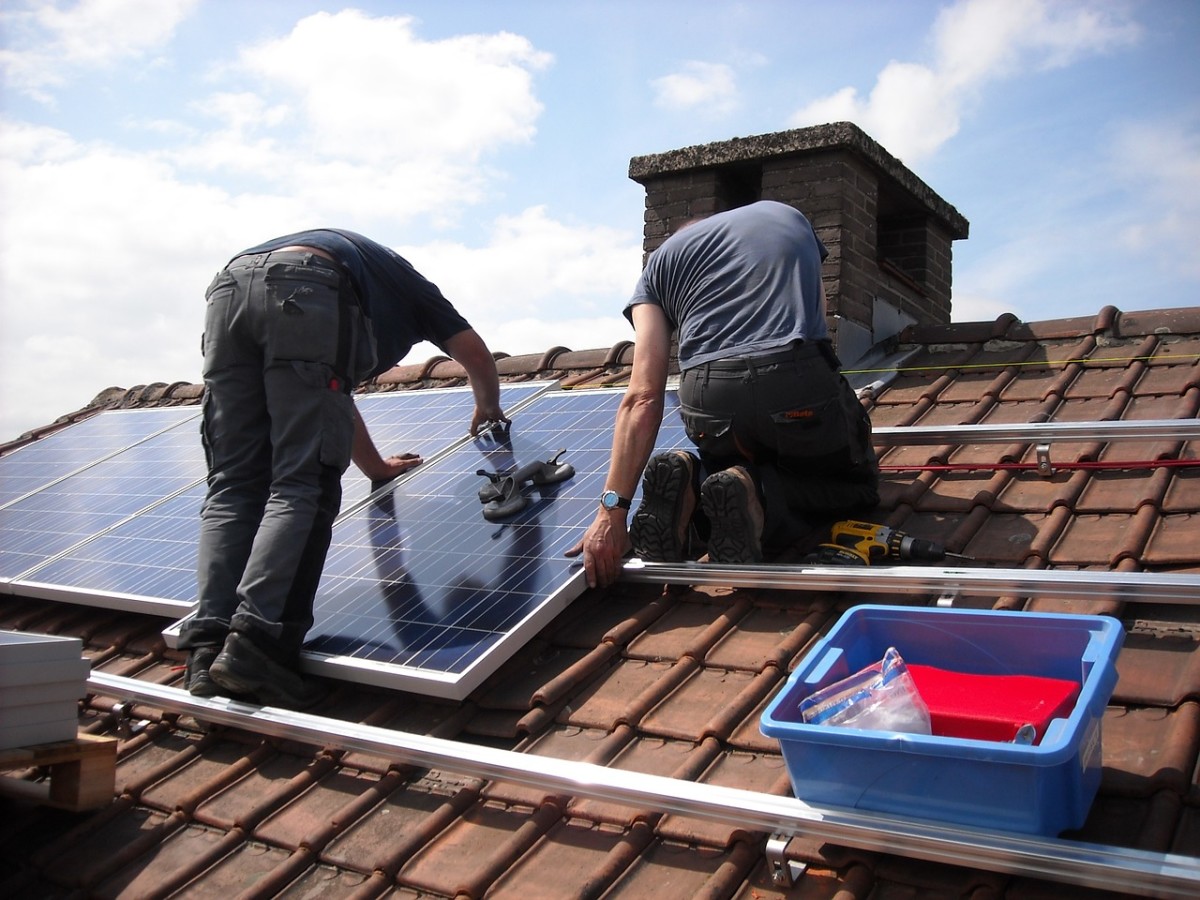 This article will take a deeper look at solar power systems and how they function.