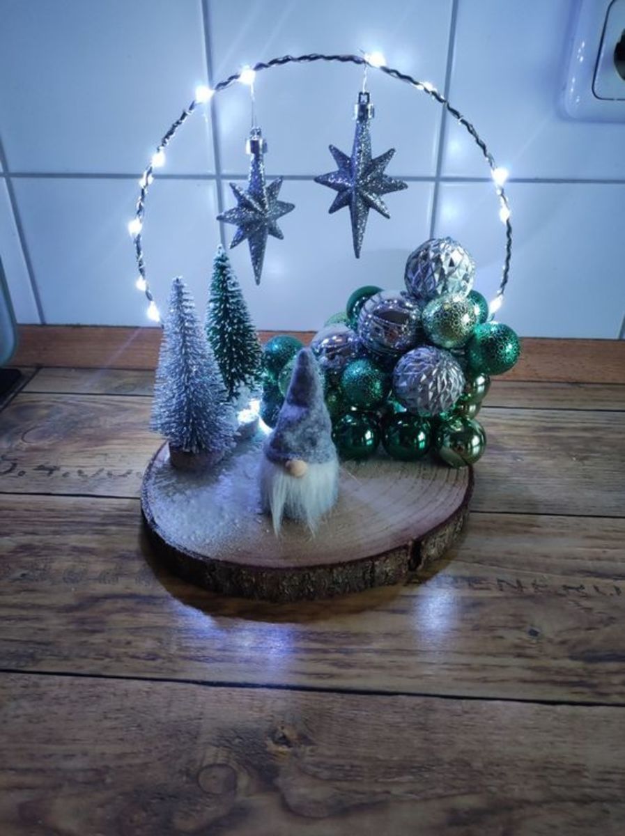 Easy and Inexpensive Christmas Centerpiece Ideas - HubPages