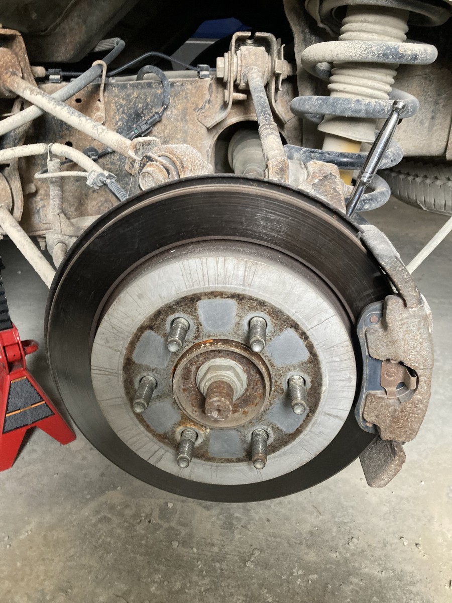 Ford Expedition Rear Wheel Hub Bearing Replacement
