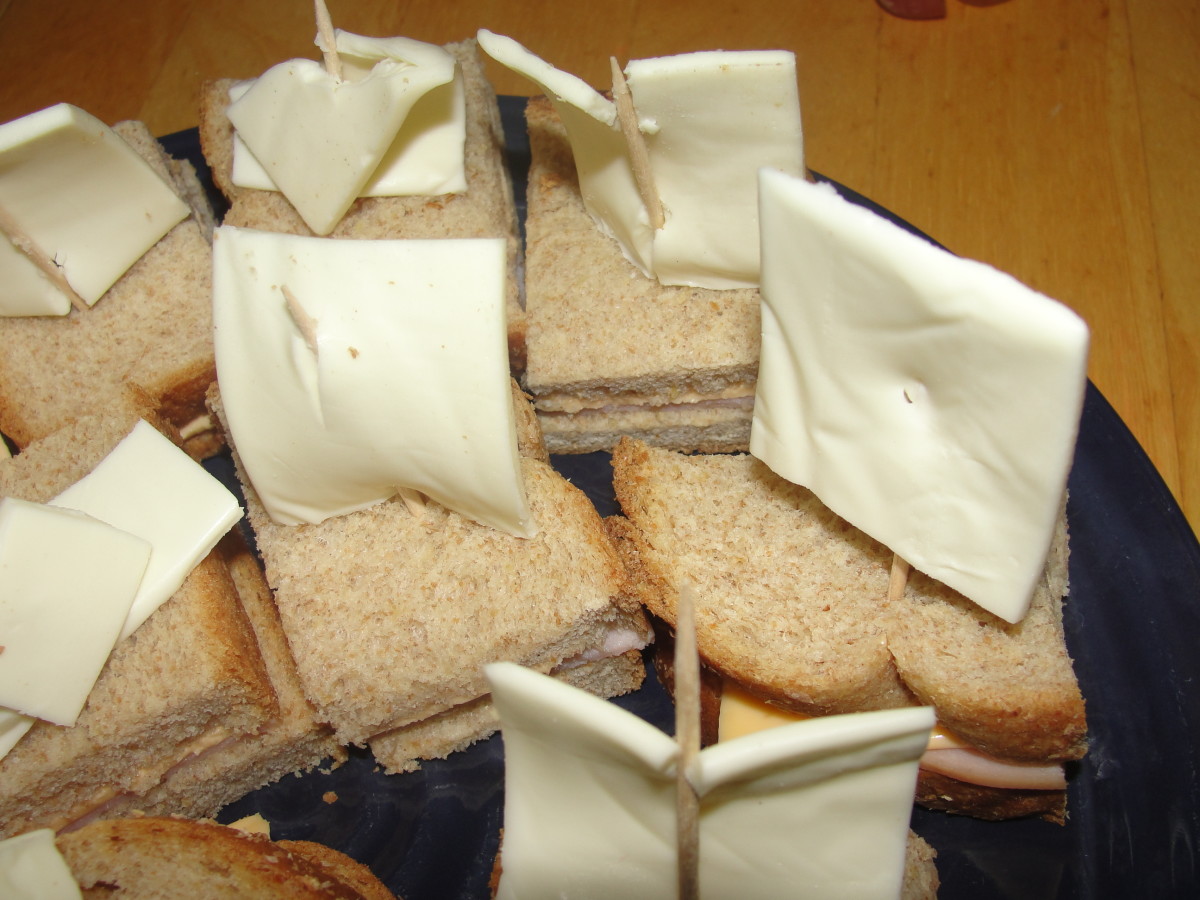 Boat sandwiches: Add a sail using white cheese and attach it using a toothpick mast