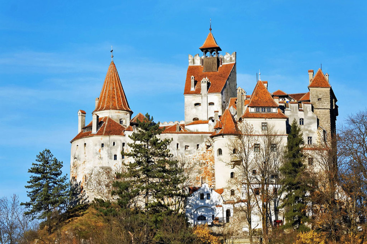 Bran Castle, more popularly known as Dracula's castle, tops the list when it comes to must-visit locations for Castlevania fans!